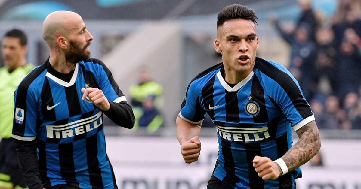 Scaloni Warns Lautaro Martinez to Claim a Starting Place when He Moves to Barcelona