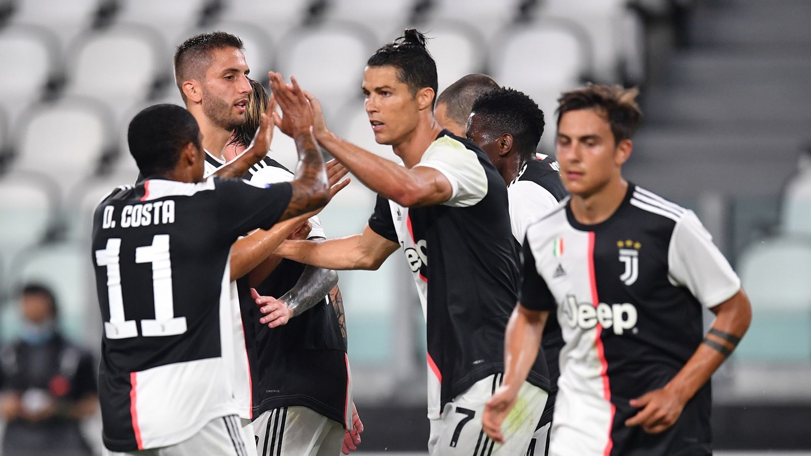 Juventus Wins against Lecce to Maintain a Clear Lead in Serie A