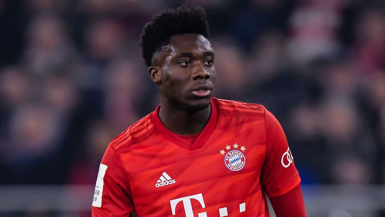 Alphonso Davies Named as Rookie of the Year by Bundesliga