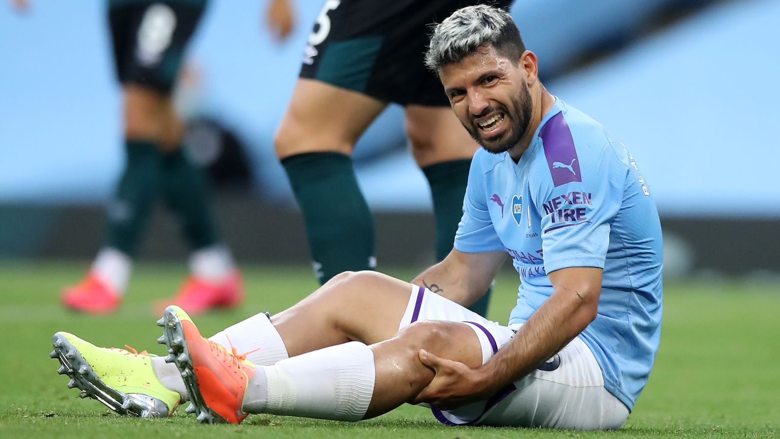 Aguero Tweets about Trying to Recover His Left Knee Quickly