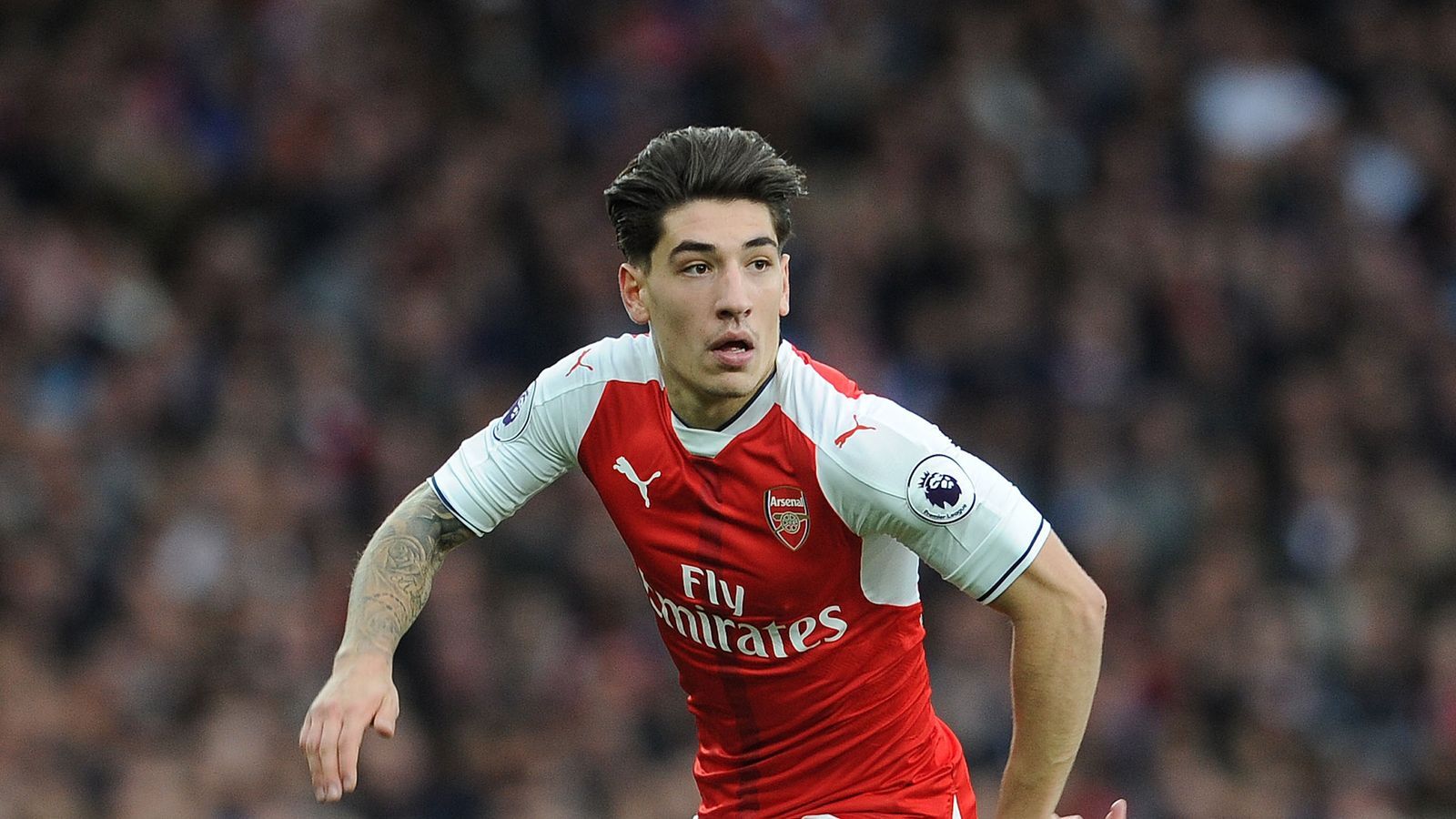 Bayern Munich Is Not among the Many Clubs Willing to Sign Bellerin