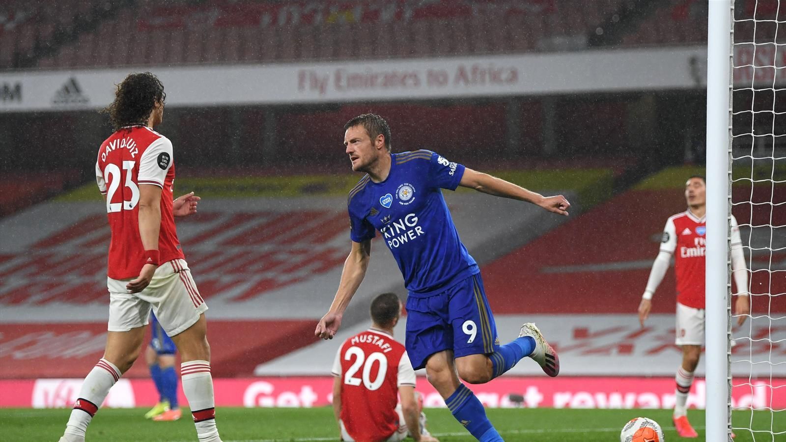 Arsenal Draws with Leicester City despite Leading in the First Half and Most of the Second