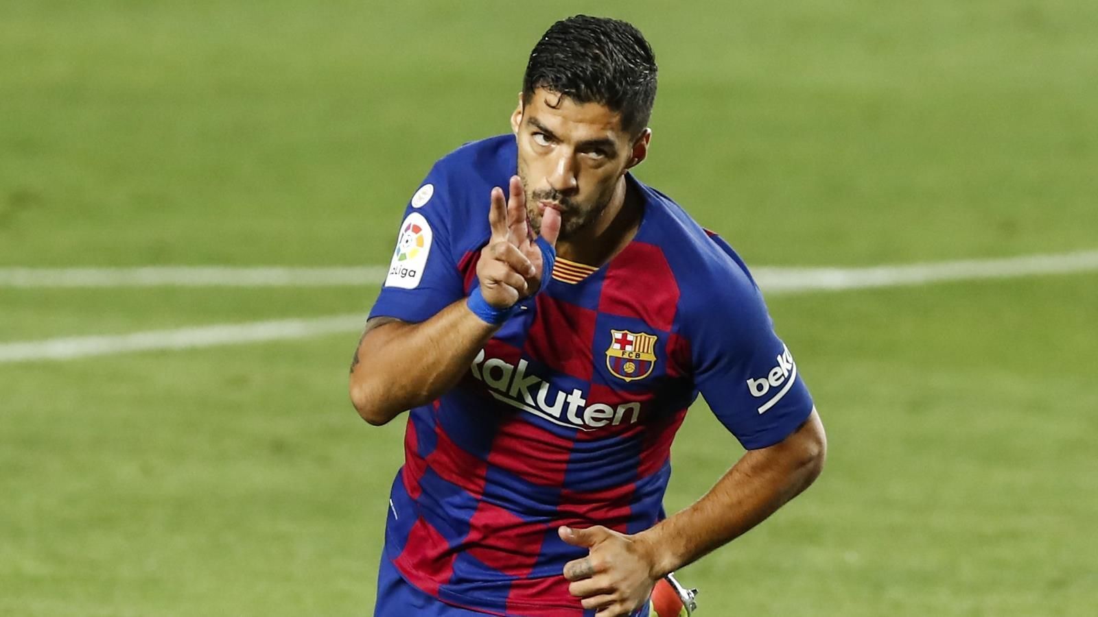 Barcelona Indebted to Luiz Suarez for Resolving a Match against Espanyol in Their Favour