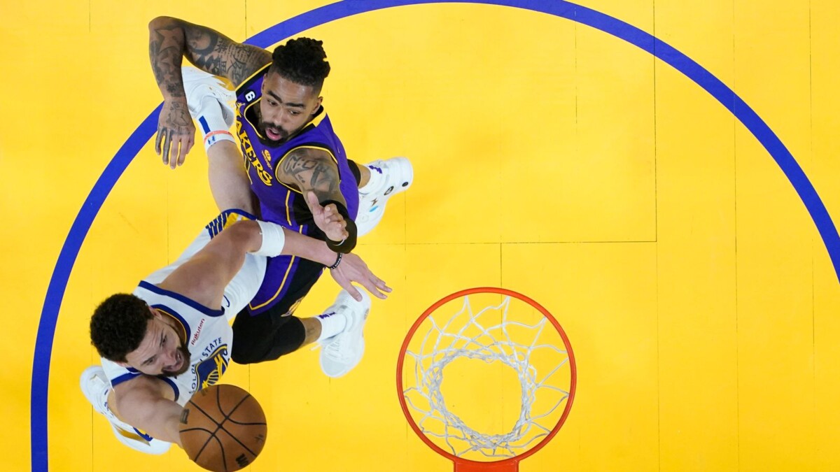 As the Golden State Warriors tie the Los Angeles Lakers series, Klay Thompson takes the initiative